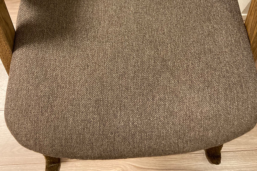 経血のシミが綺麗に取れた椅子の座面